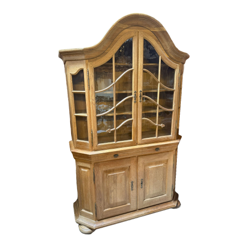 Hochwertige Vitrine aus heller Eiche