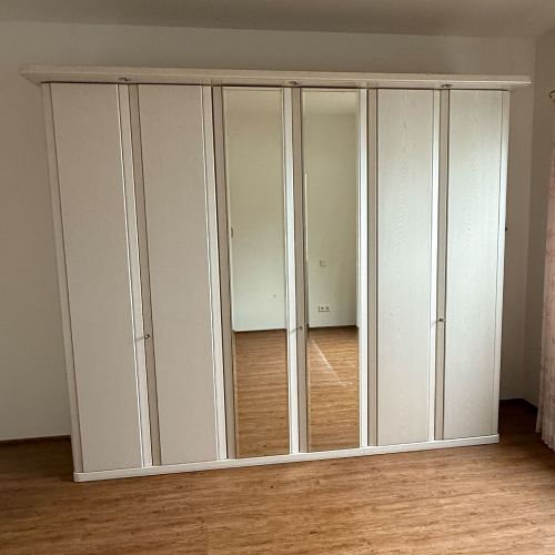 Kleiderschrank 6-türig mit Spiegel & Beleuchtung – stabil & hochwerti, 249,00 €