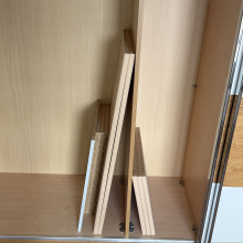 Hochwertiger Loddenkemper Schwebetürenschrank mit LED-Beleuchtung