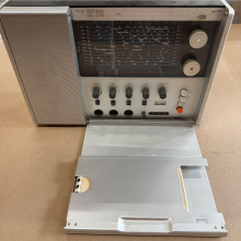 Braun station T1000 Weltempfänger Designklassiker von Dieter Rams