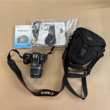 Canon EOS 450D DSLR Kamera mit EF-S 18-55 mm Objektiv