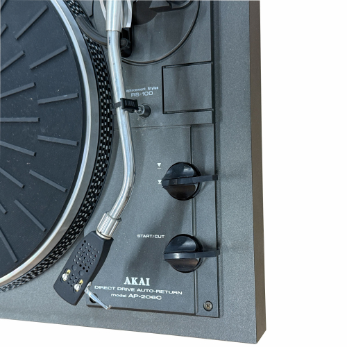 AKAI AP-206C Direct Drive Plattenspieler mit AKAI PC-100 System