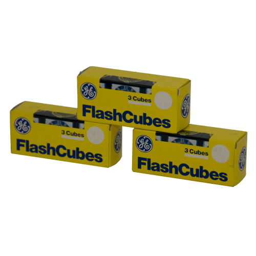 3 x 3 Flashcubes GE Blitzwürfel Fotoblitz Fotolampe