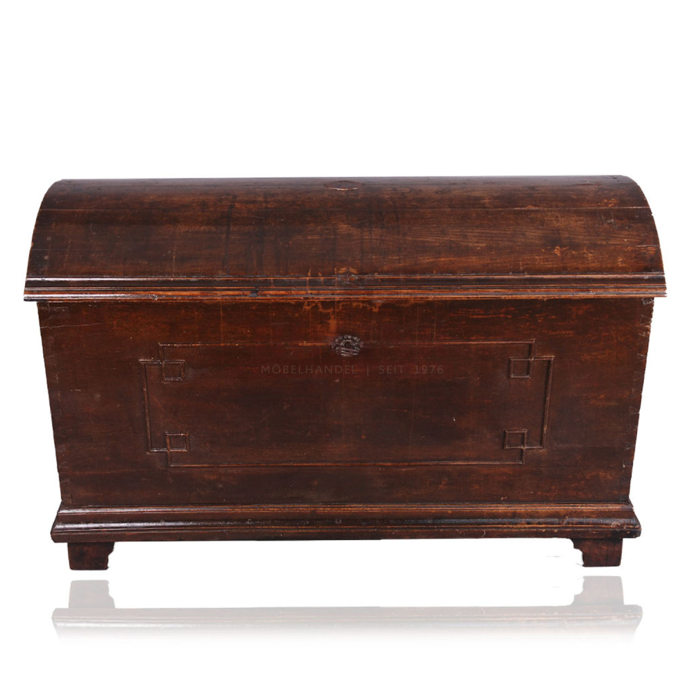 Antike Runddeckeltruhe aus massivem Holz – datiert 1821, mit Schloss , 279,00 €