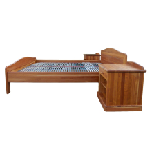 Schlafzimmereinrichtung Doppelbett Zwei Nachttische Holz