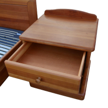 Schlafzimmereinrichtung Doppelbett Zwei Nachttische Holz