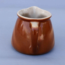 Milchkännchen Keramik Spritzdekor braun